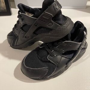 Nike Kid's Huarache Run Sneaker 10 toddler